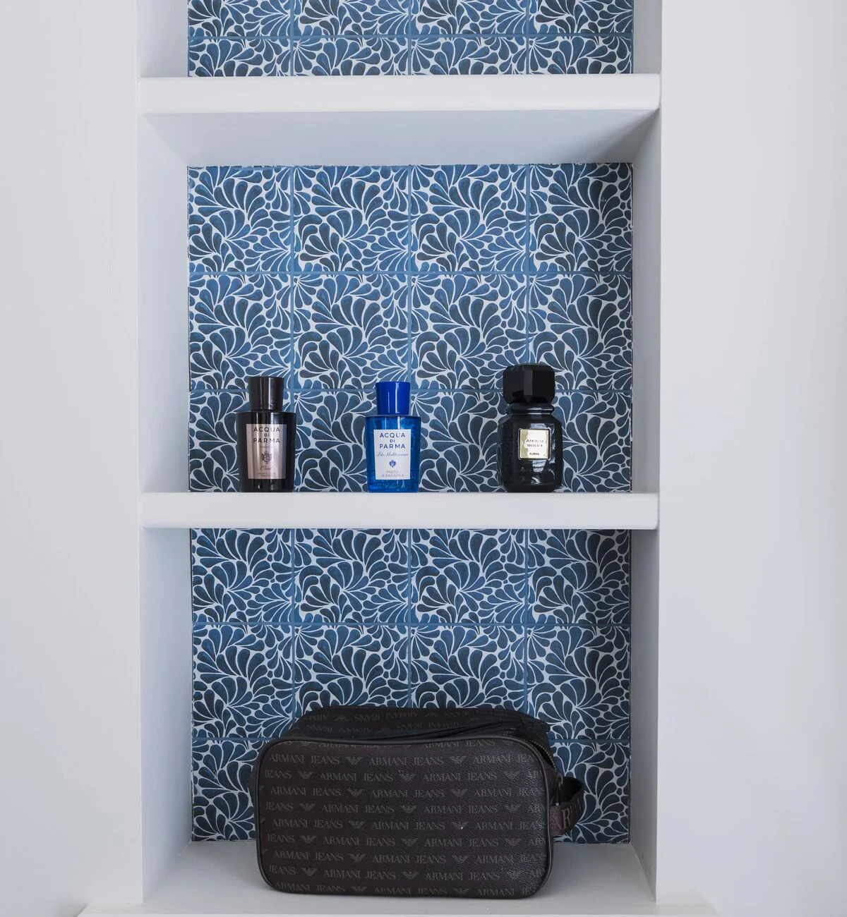 Kelmscott Emery Blue Patterned Tile - Image 4