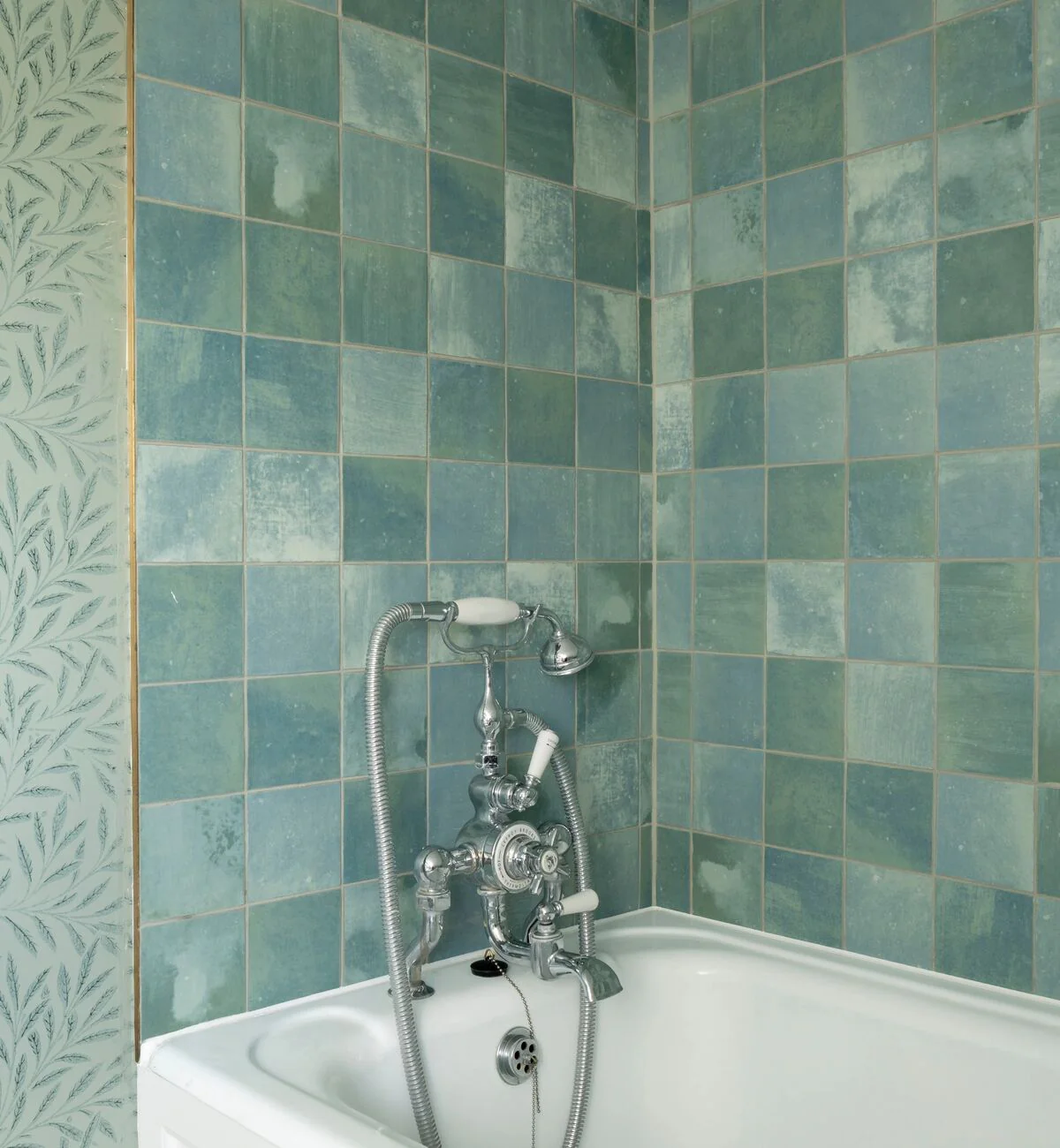 Kelmscott Green Tile - Image 9