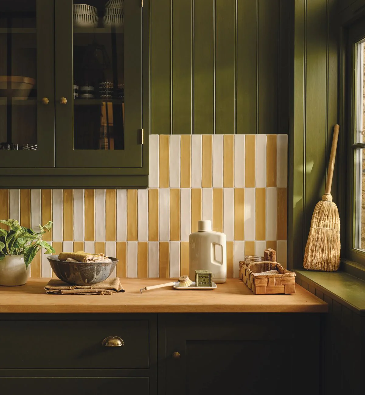 Nina Campbell Rivage Ivory Glazed Wall Tile - Image 6