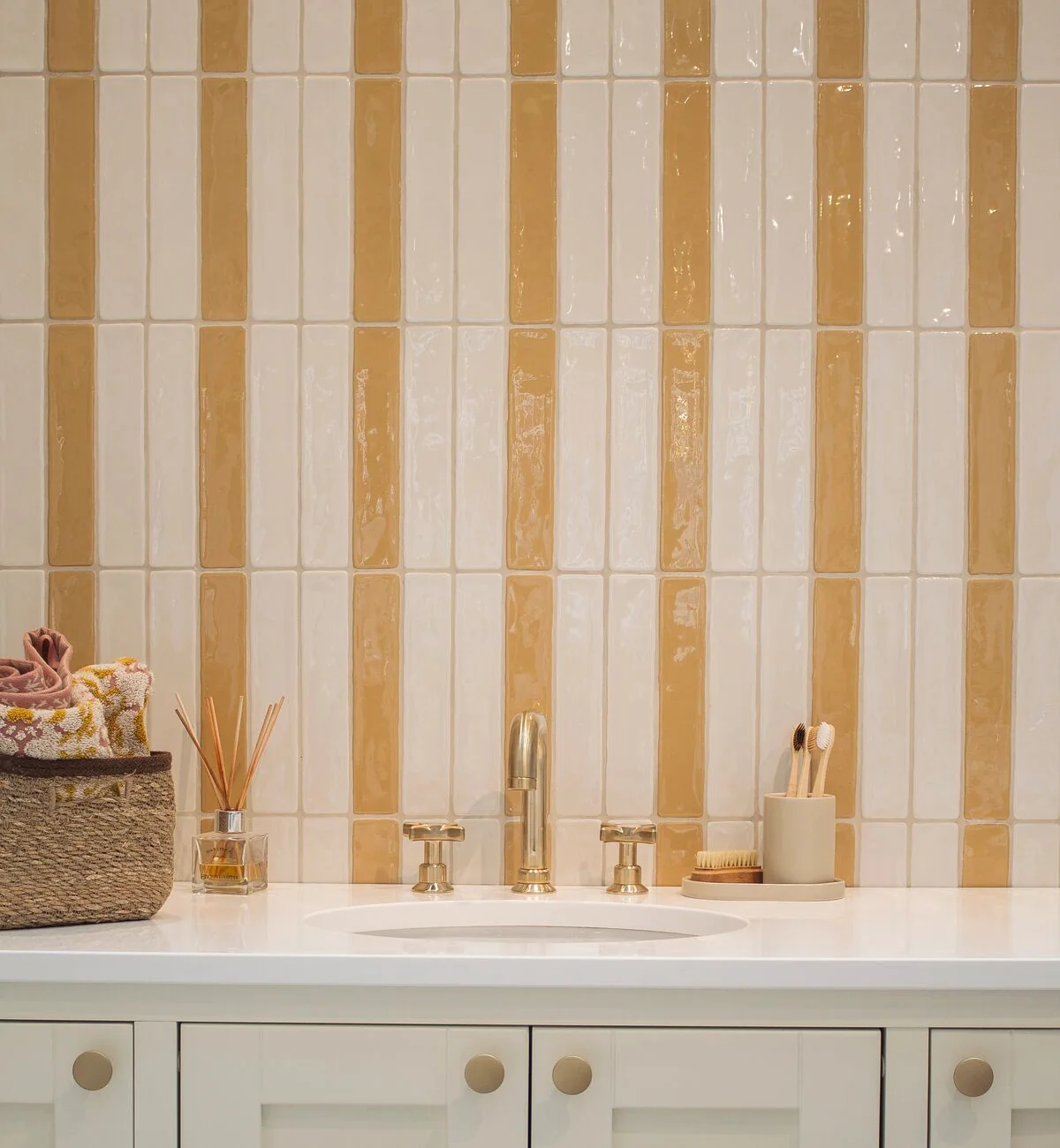 Nina Campbell Rivage Ivory Glazed Wall Tile - Image 7